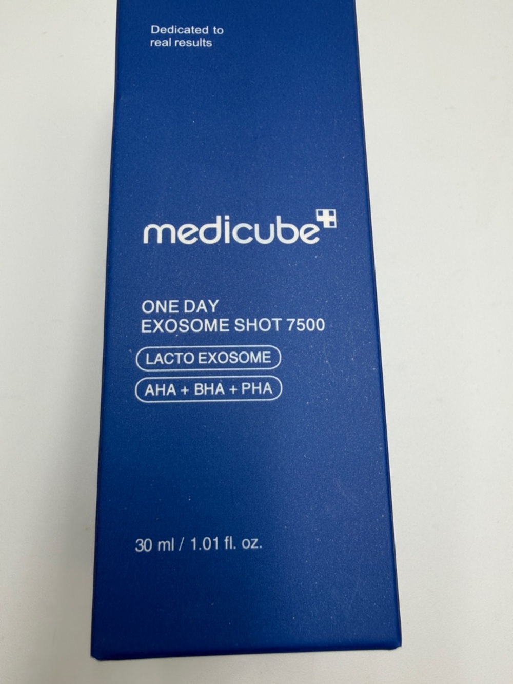 medicube Zero Foam Cleanser & One Day Exosome Shot Set - White & Blue - Picture 4 of 4